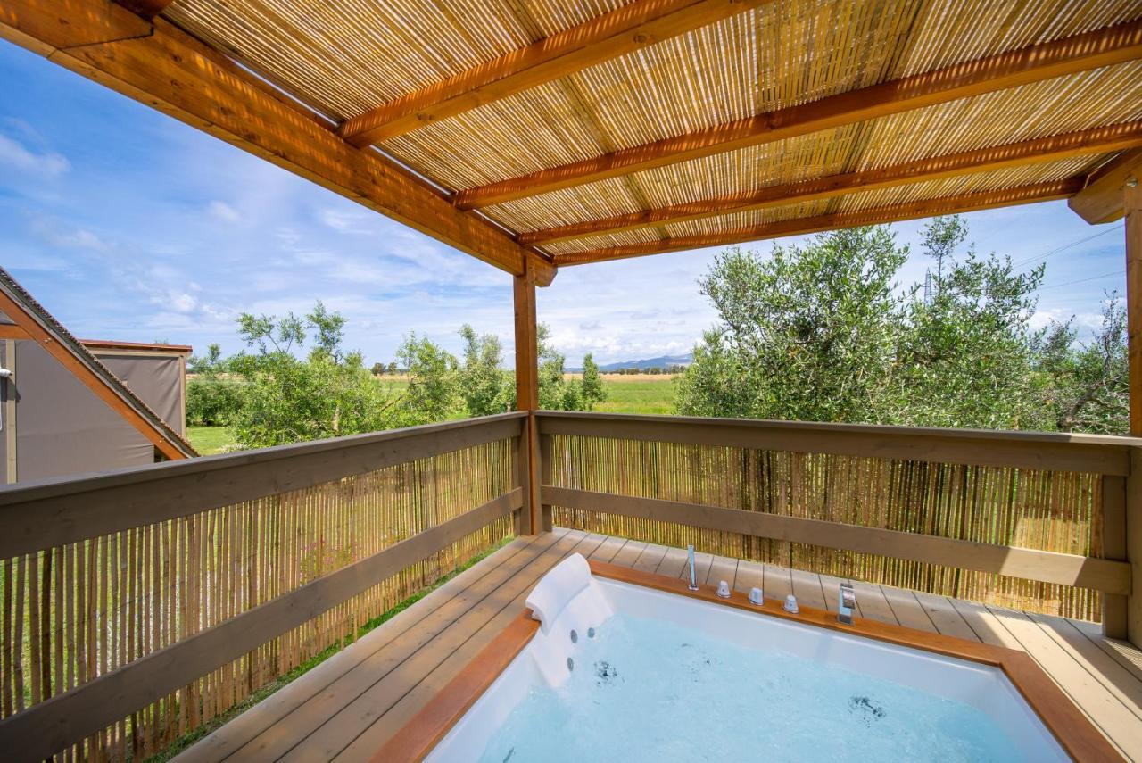 Glamping Gli Etruschi Hotell Piombino Exteriör bild