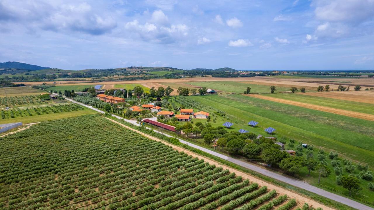 Glamping Gli Etruschi Hotell Piombino Exteriör bild